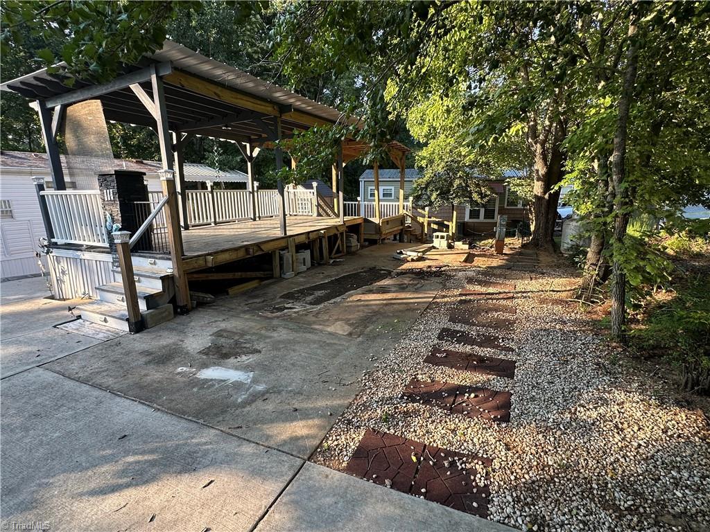 main property photo 10