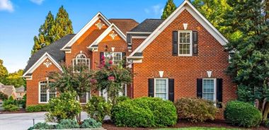 image of property with 4 Bed | 3 Bath | 3,792 Sqft