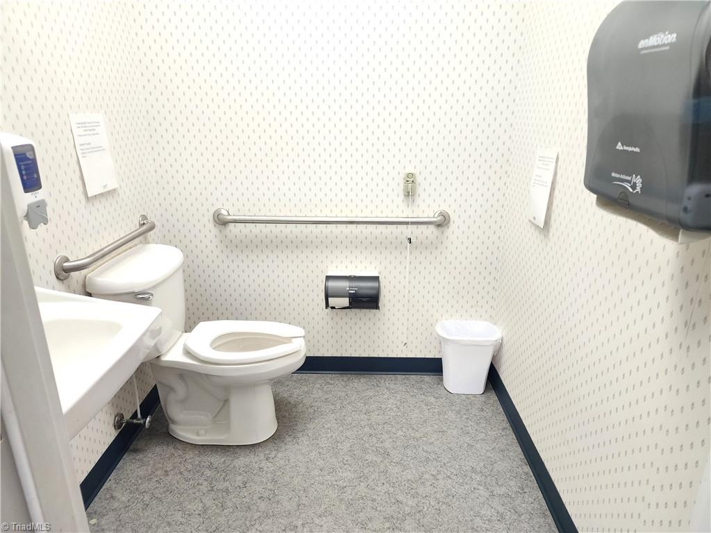 main property photo 13