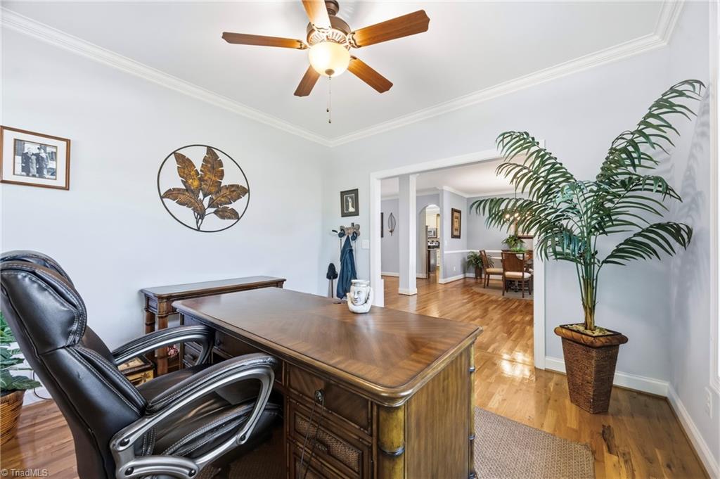 main property photo 9