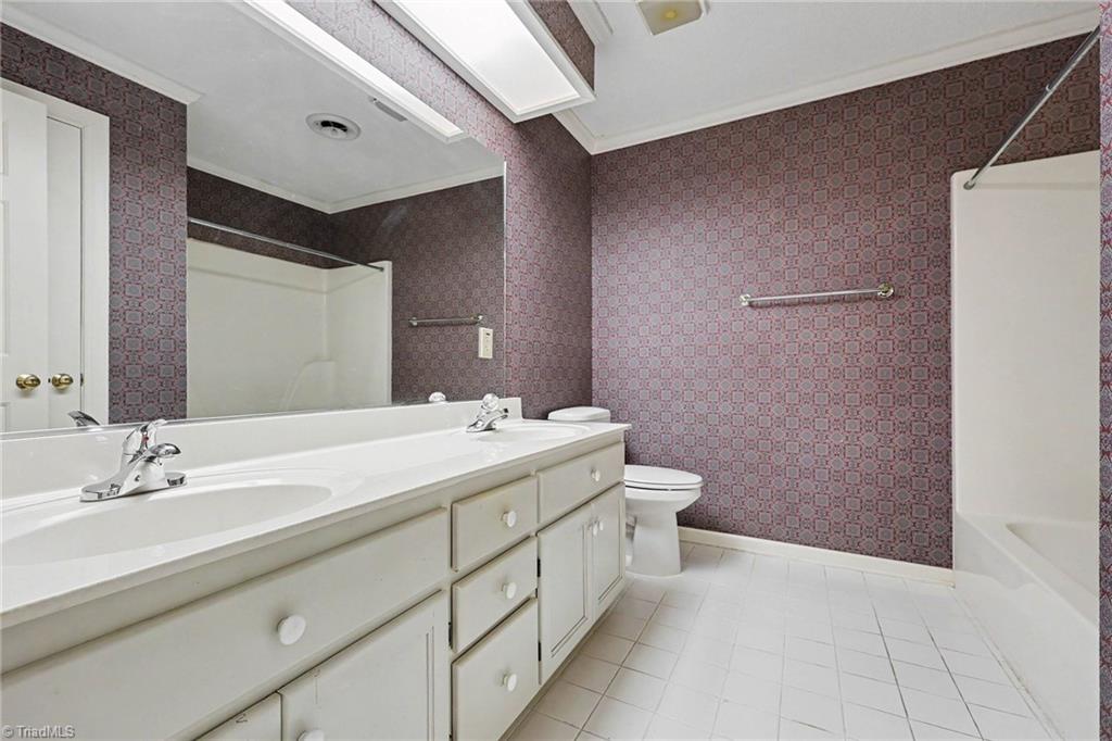main property photo 24