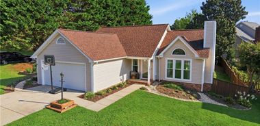 image of property with 3 Bed | 2 Bath | 1,420 Sqft