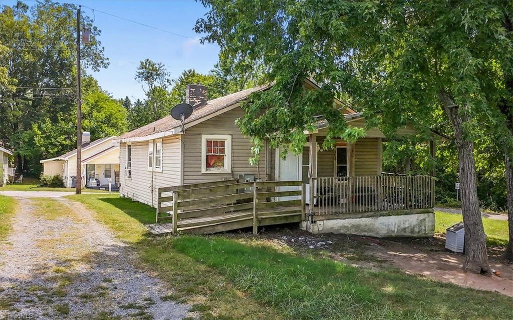 main property photo 14