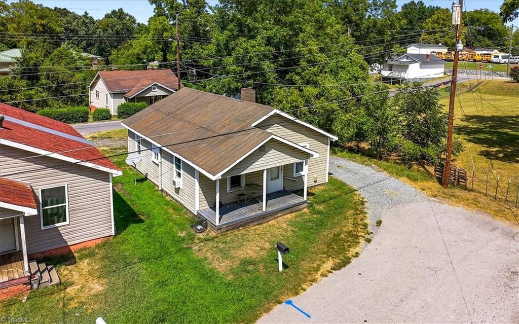 main property photo 31