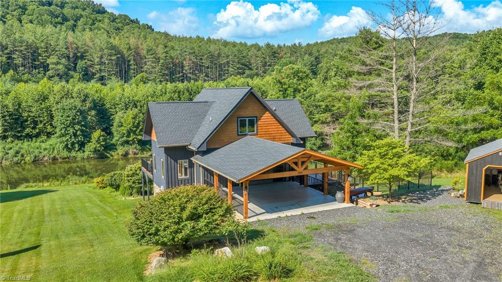 main property photo 5