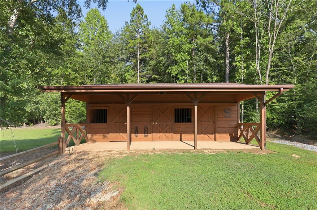 main property photo 44