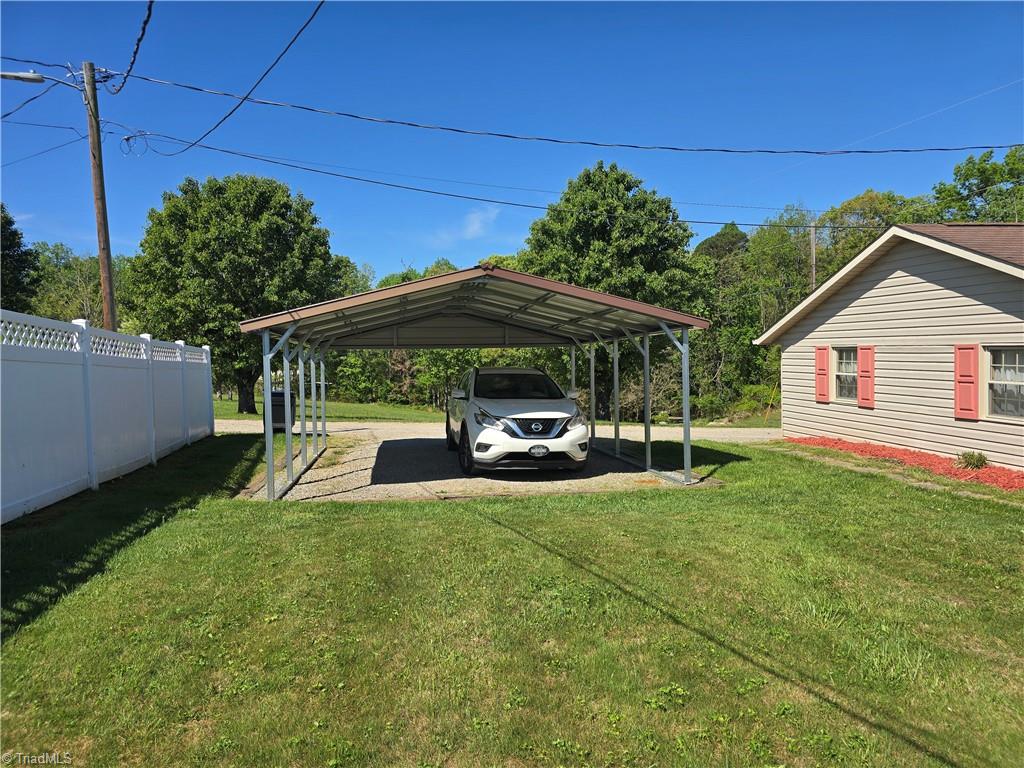 main property photo 9