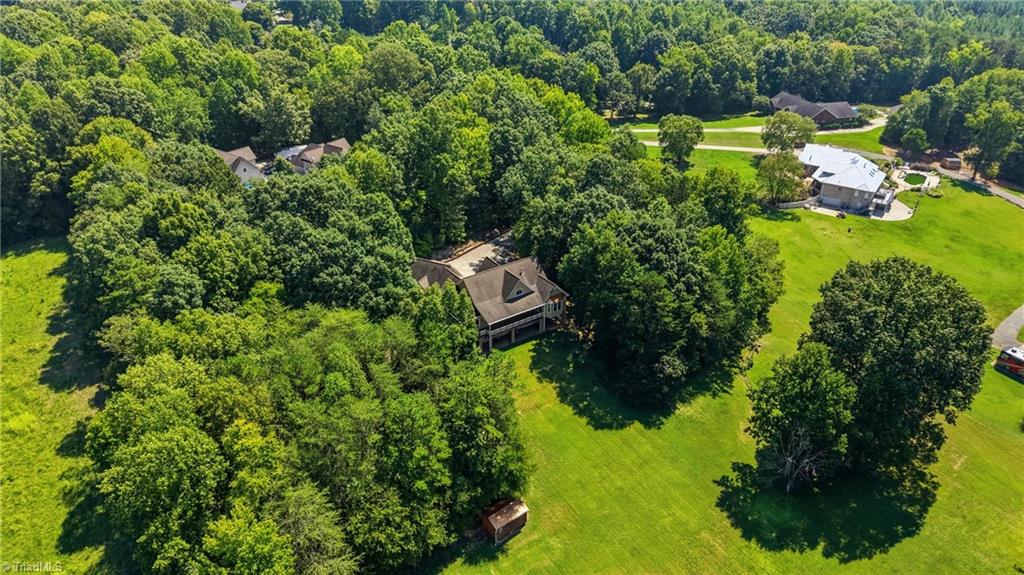 main property photo 41