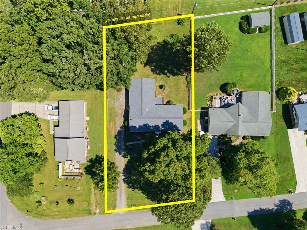 main property photo 46