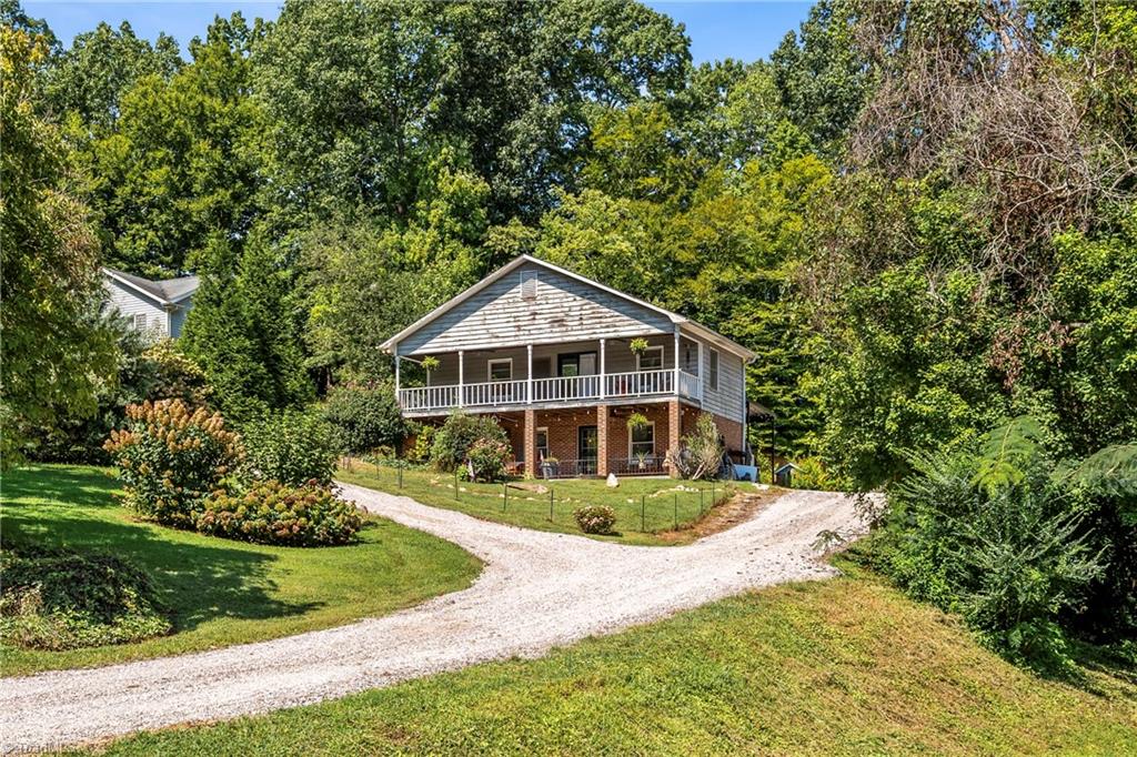 main property photo 3