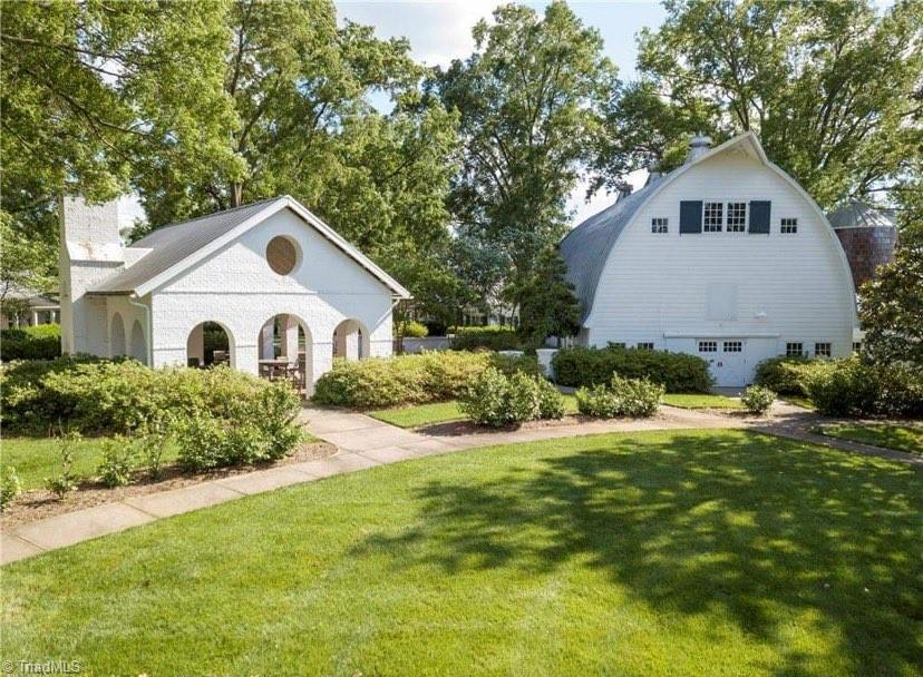 main property photo 11