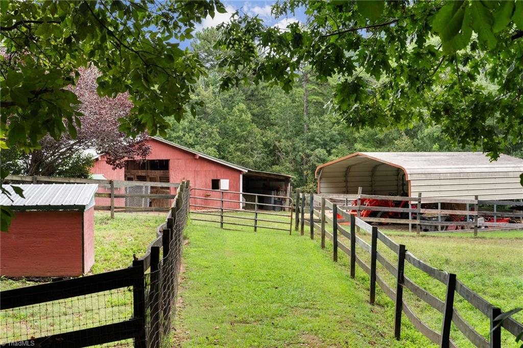 main property photo 30