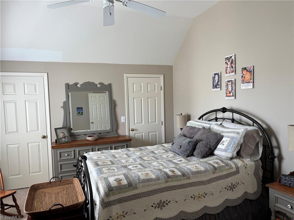 main property photo 34