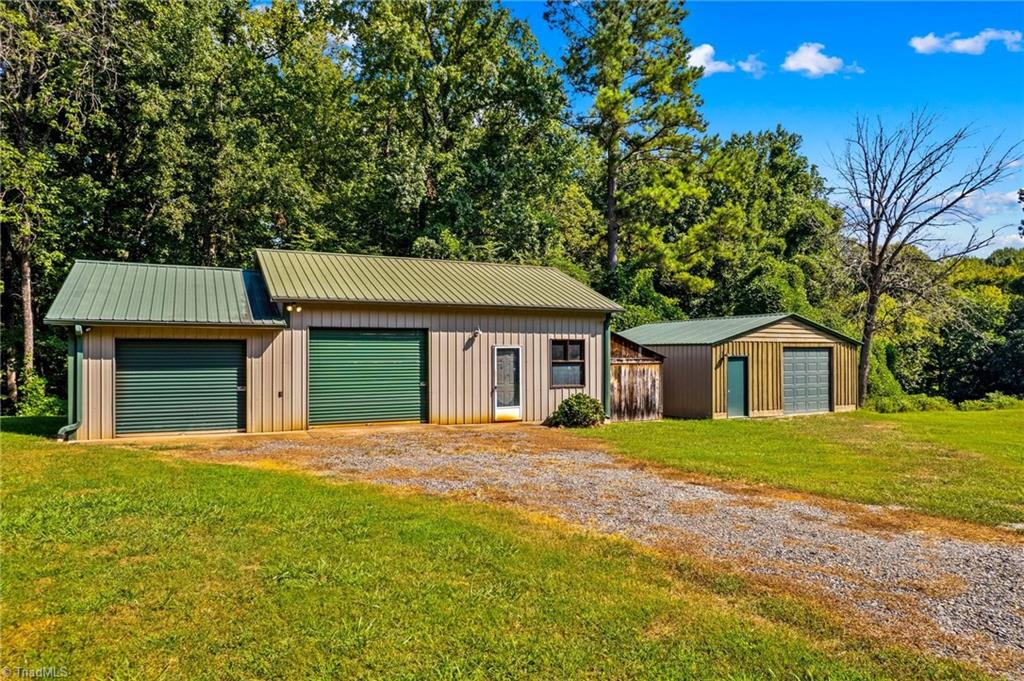 main property photo 43