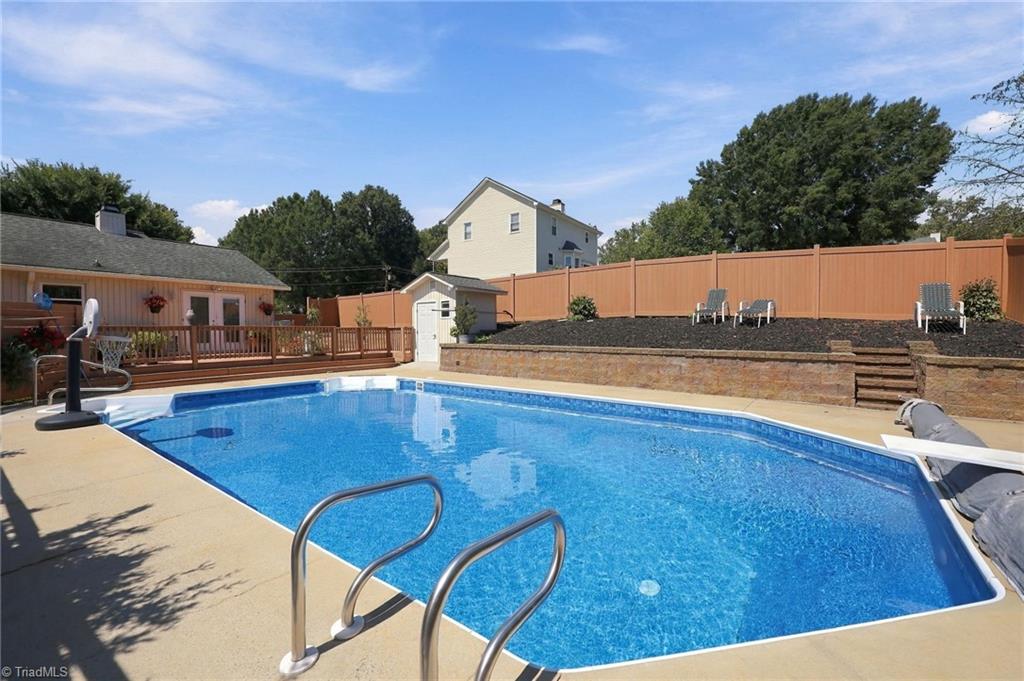 main property photo 42