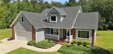 image of property with 3 Bed | 2 Bath | 2,449 Sqft