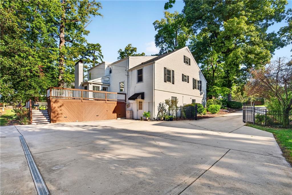 main property photo 36