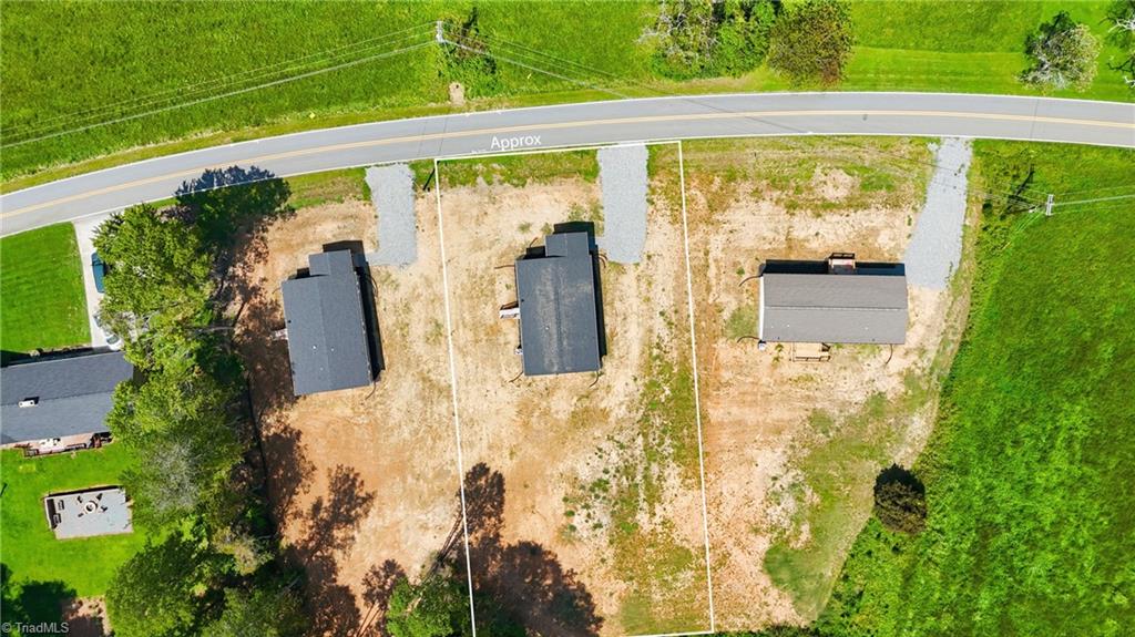 main property photo 36