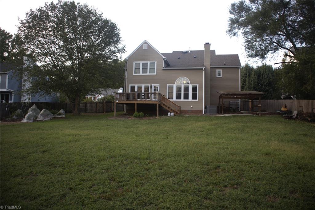 main property photo 8