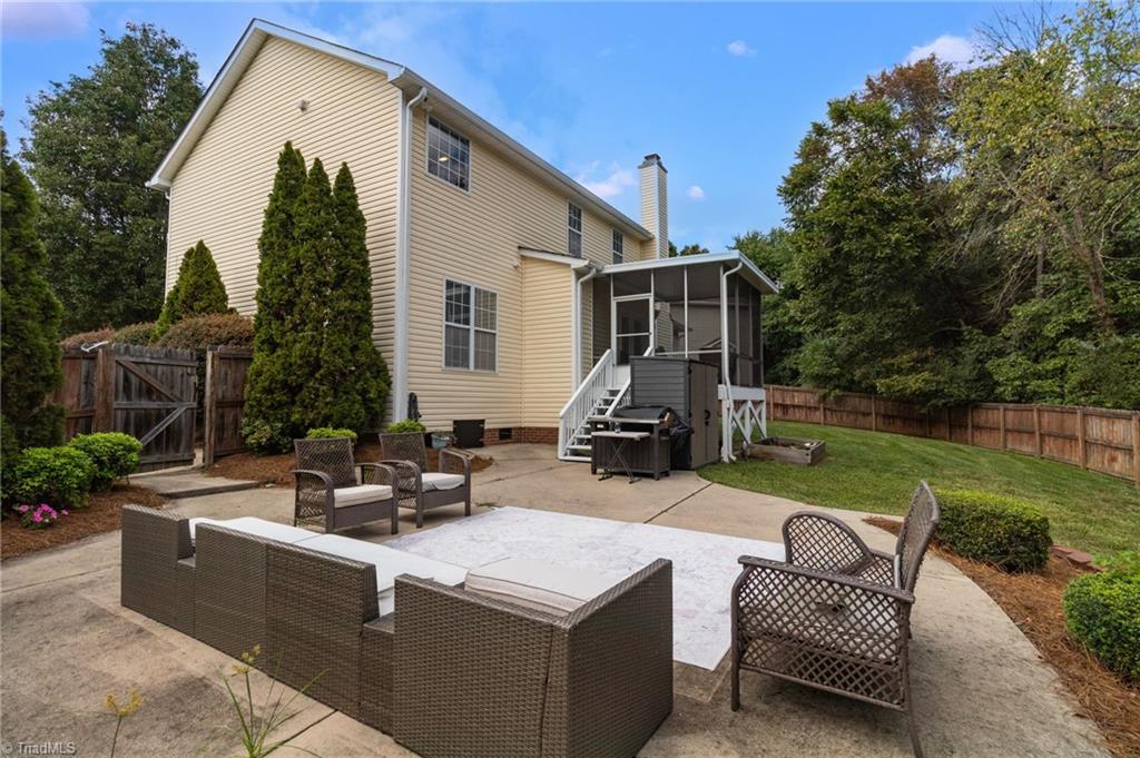 main property photo 30