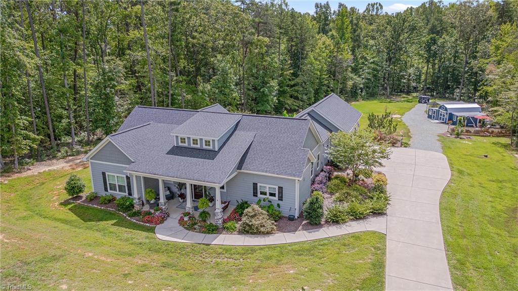 main property photo 45