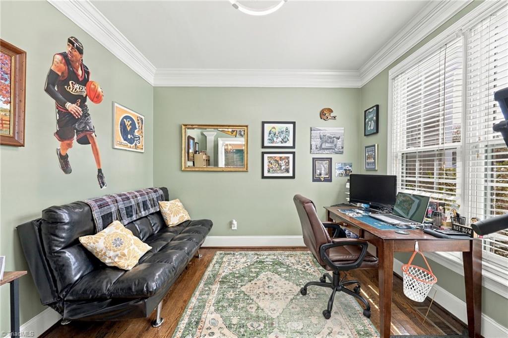 main property photo 18