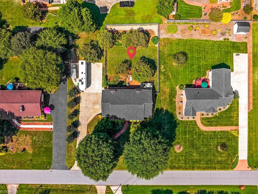 main property photo 42