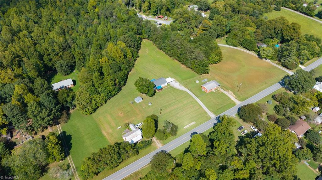 main property photo 30