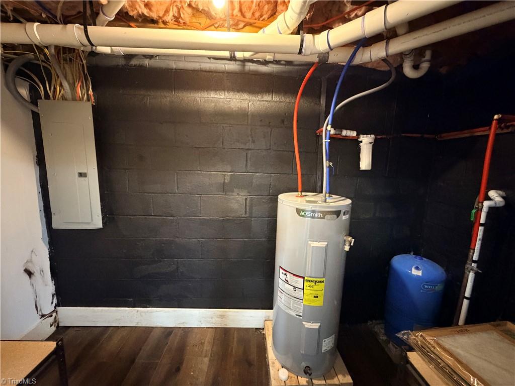 main property photo 26