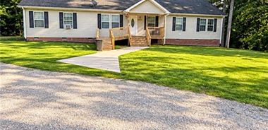 image of property with 4 Bed | 2 Bath | 2,027 Sqft