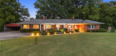 image of property with 3 Bed | 2 Bath | 2,430 Sqft