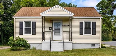 image of property with 3 Bed | 1 Bath | 1,423 Sqft