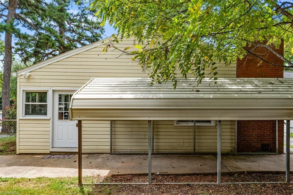 main property photo 31