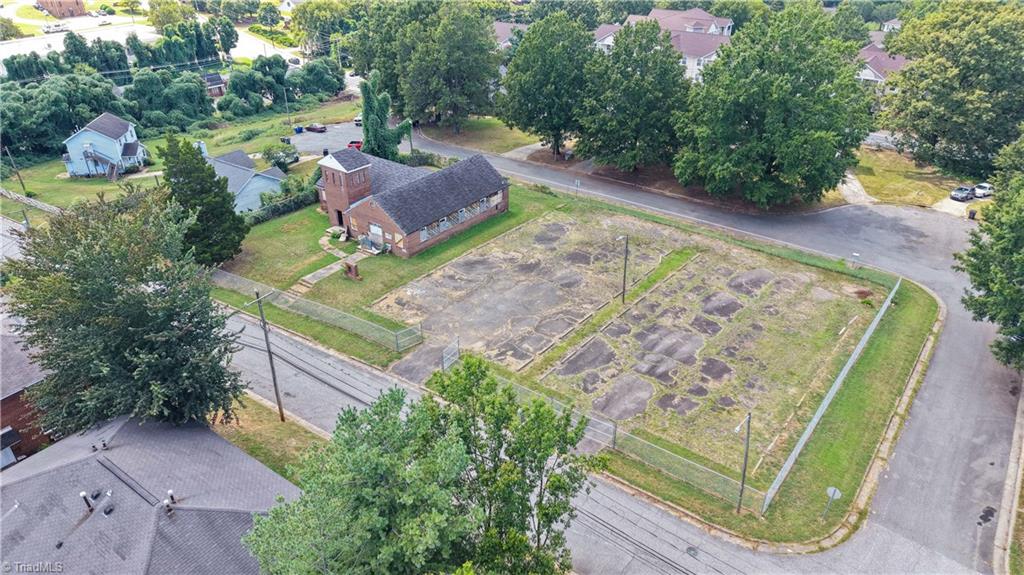 main property photo 0