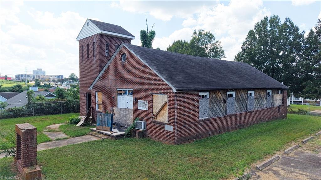 main property photo 2