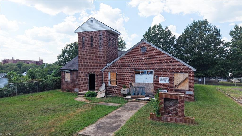 main property photo 4