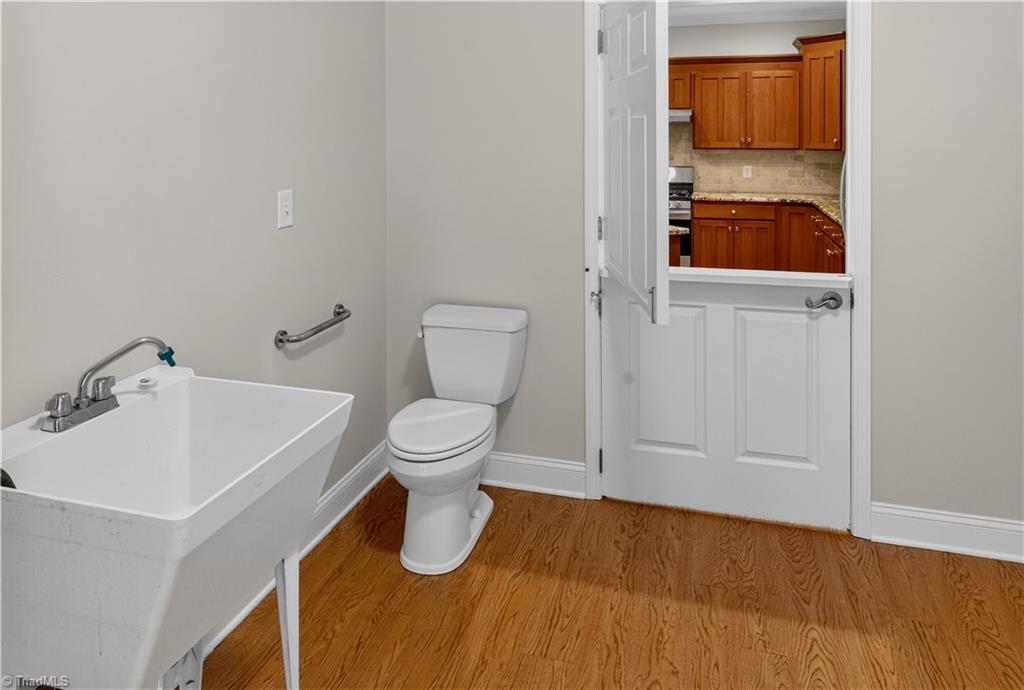main property photo 20