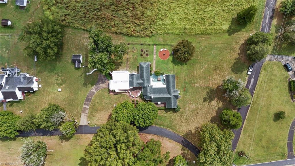 main property photo 49