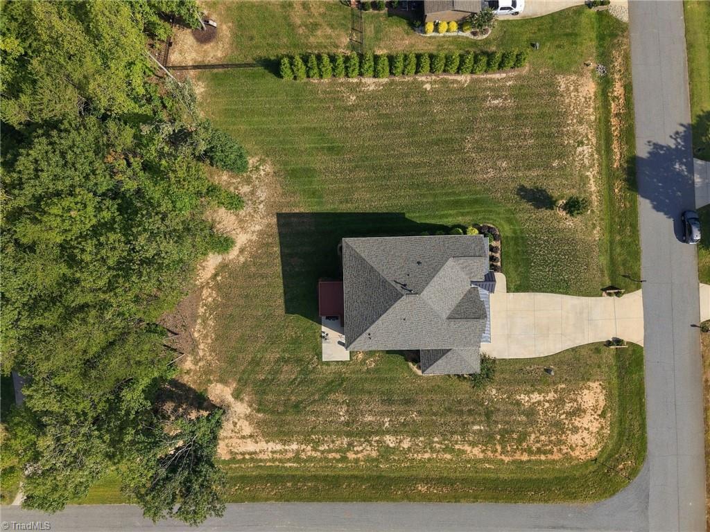 main property photo 49