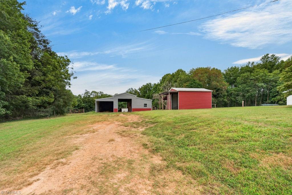 main property photo 29