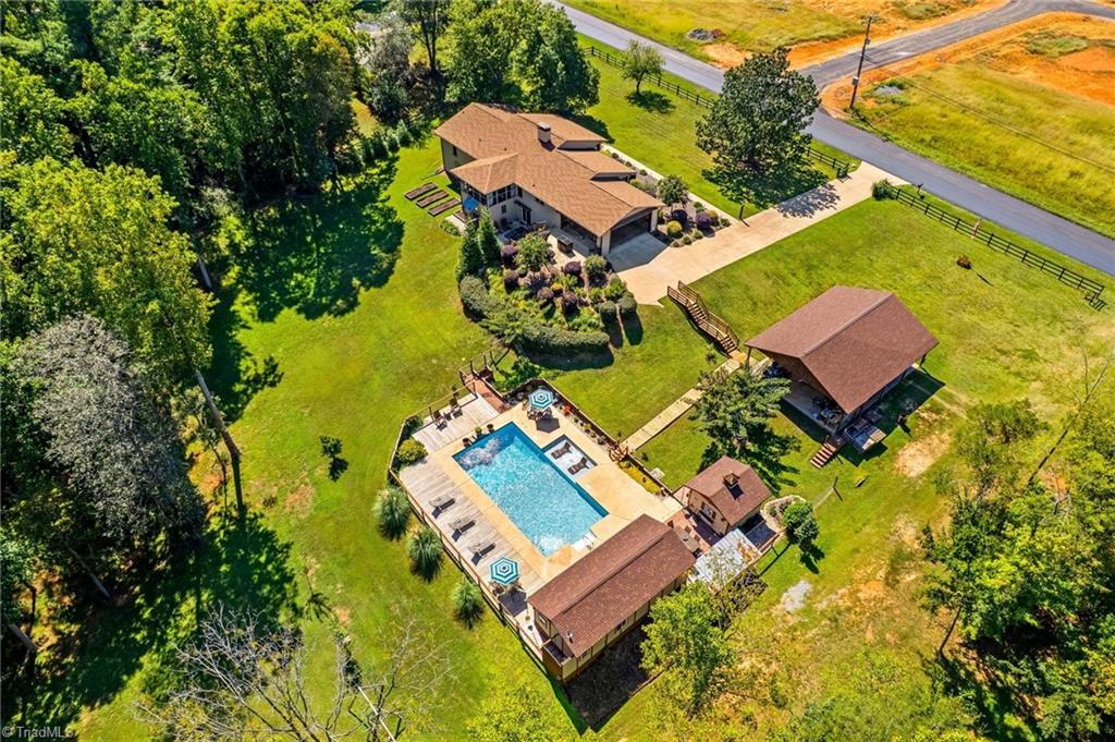 main property photo 48