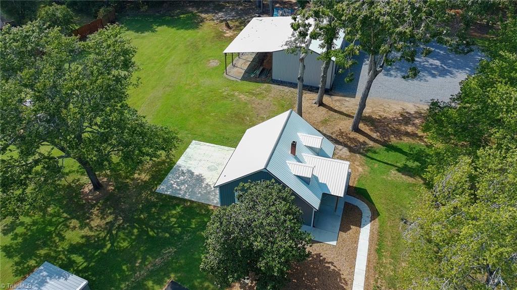 main property photo 36