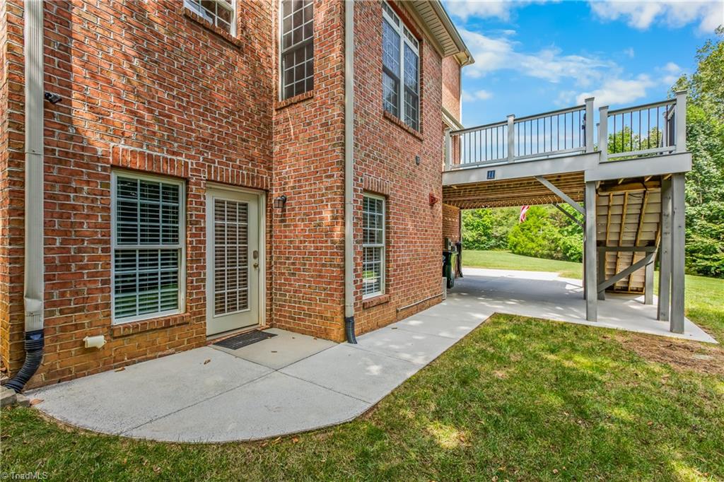main property photo 37