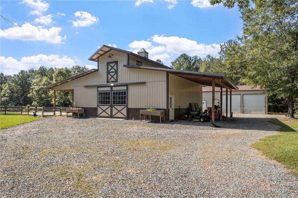 main property photo 37