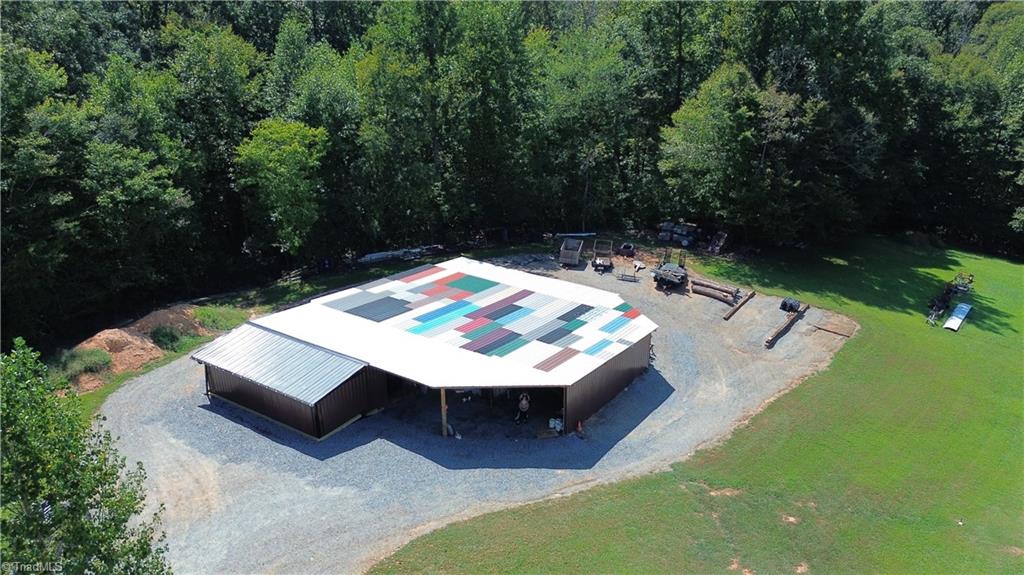 main property photo 35