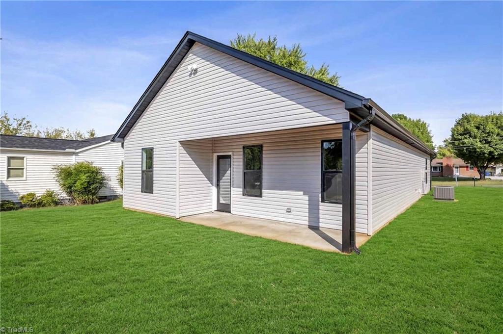 main property photo 33