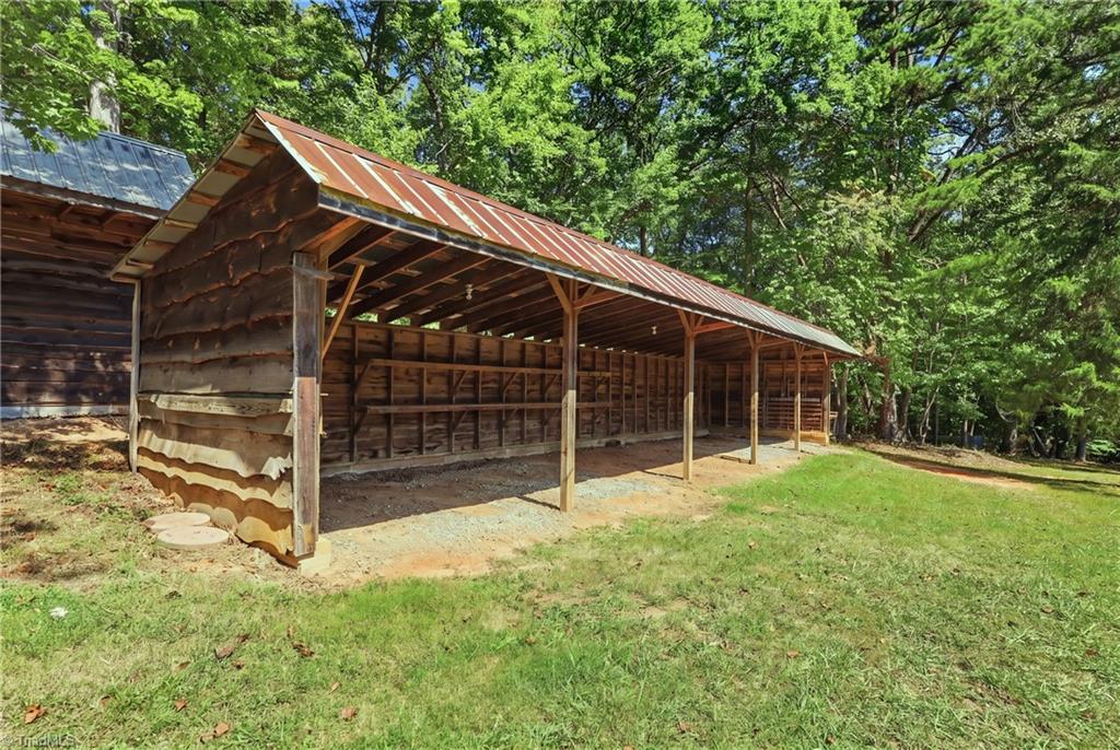 main property photo 41
