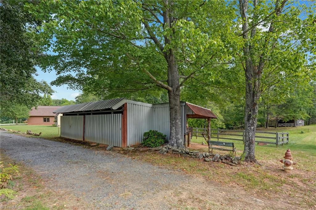 main property photo 39