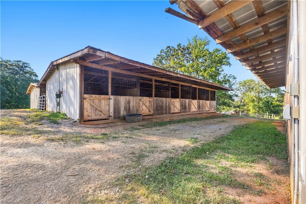 main property photo 24