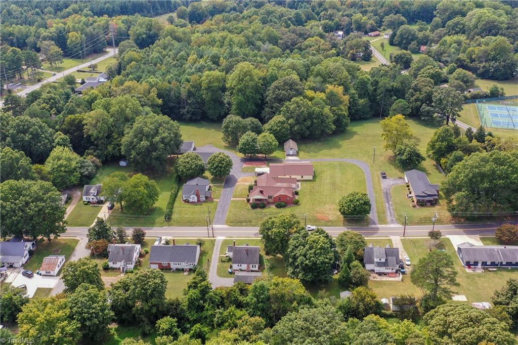 main property photo 41
